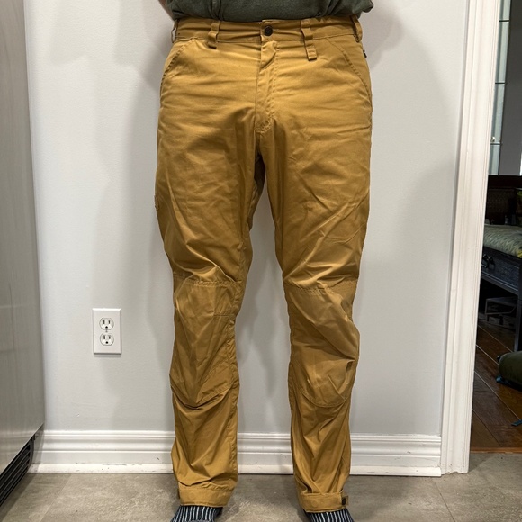 Fjallraven Greenland Trail Trousers. Mens 33/34 (EU50). - Picture 2 of 5